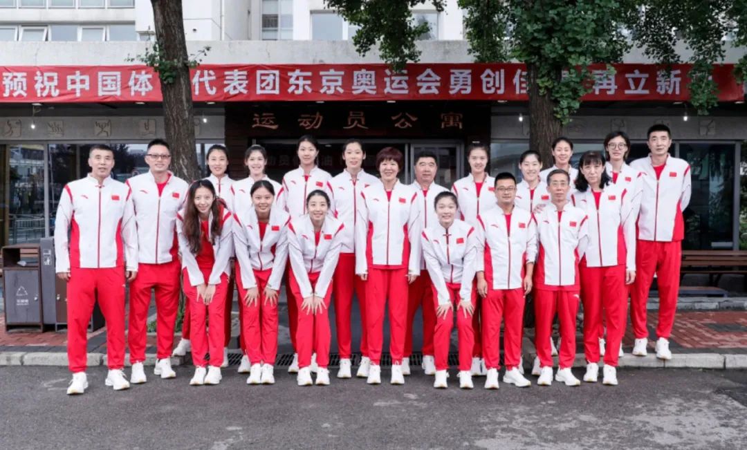 郎平被中国女排除名,郎平接手时中国女排的状况