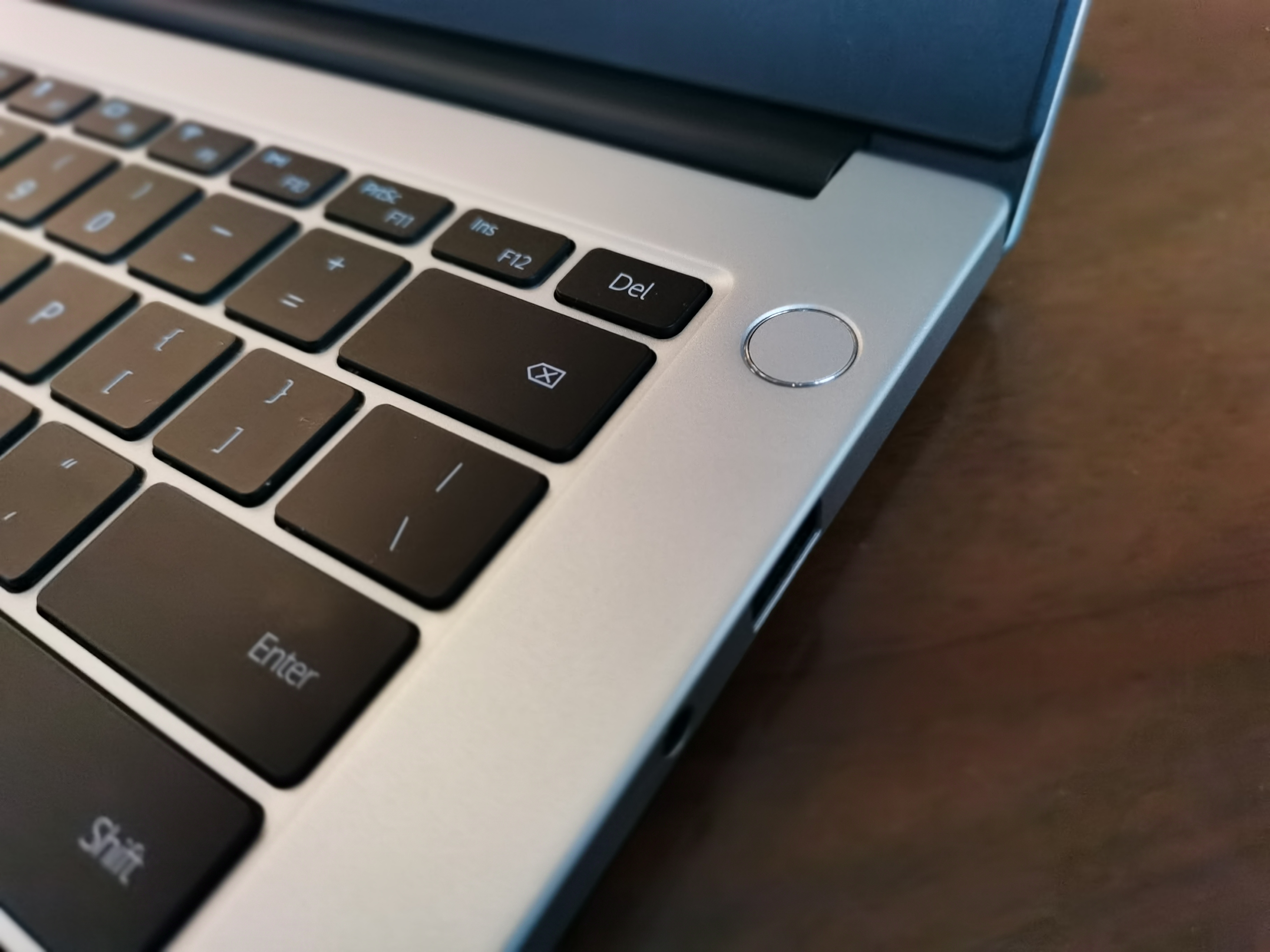 轻薄版笔记本推荐荣耀magicbook,办公本荣耀magicbook14