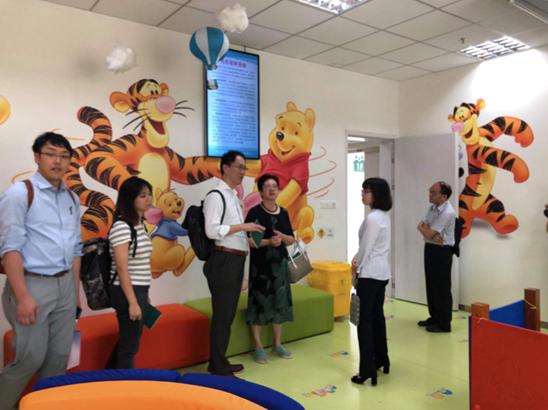 外国专家对疫情的感动瞬间,日本记者惊叹中国防疫