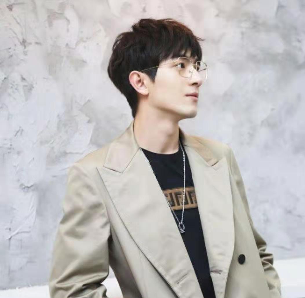 “莫西干”成就了男士发型?4点优势是根本,根据脸型设计是关键