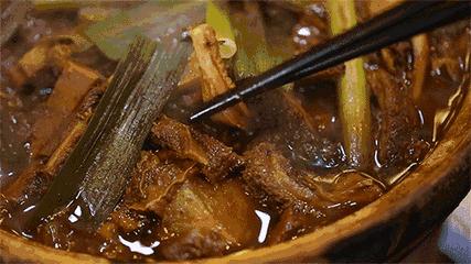 一碗蘸料汁制造出来的美食等待……