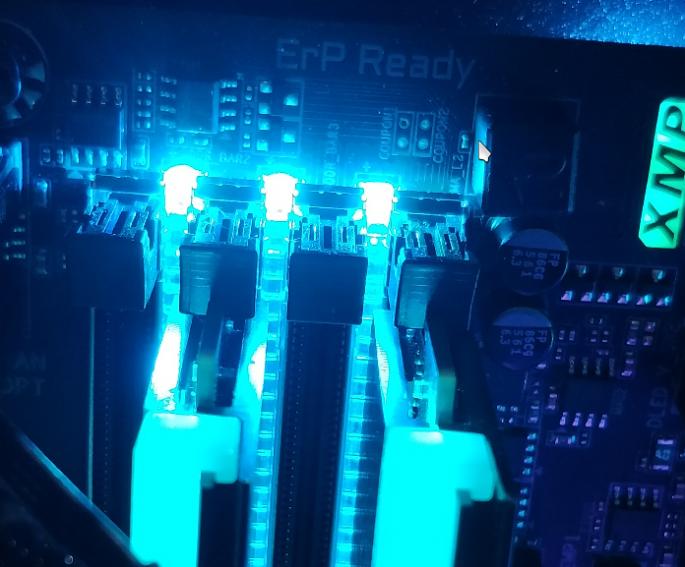 满足所有想象！雷霆世纪AORUS757游戏电脑评测