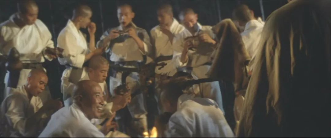 当年拍了两年的《少林寺》，李连杰被嫌弃身高，大反派都已去世