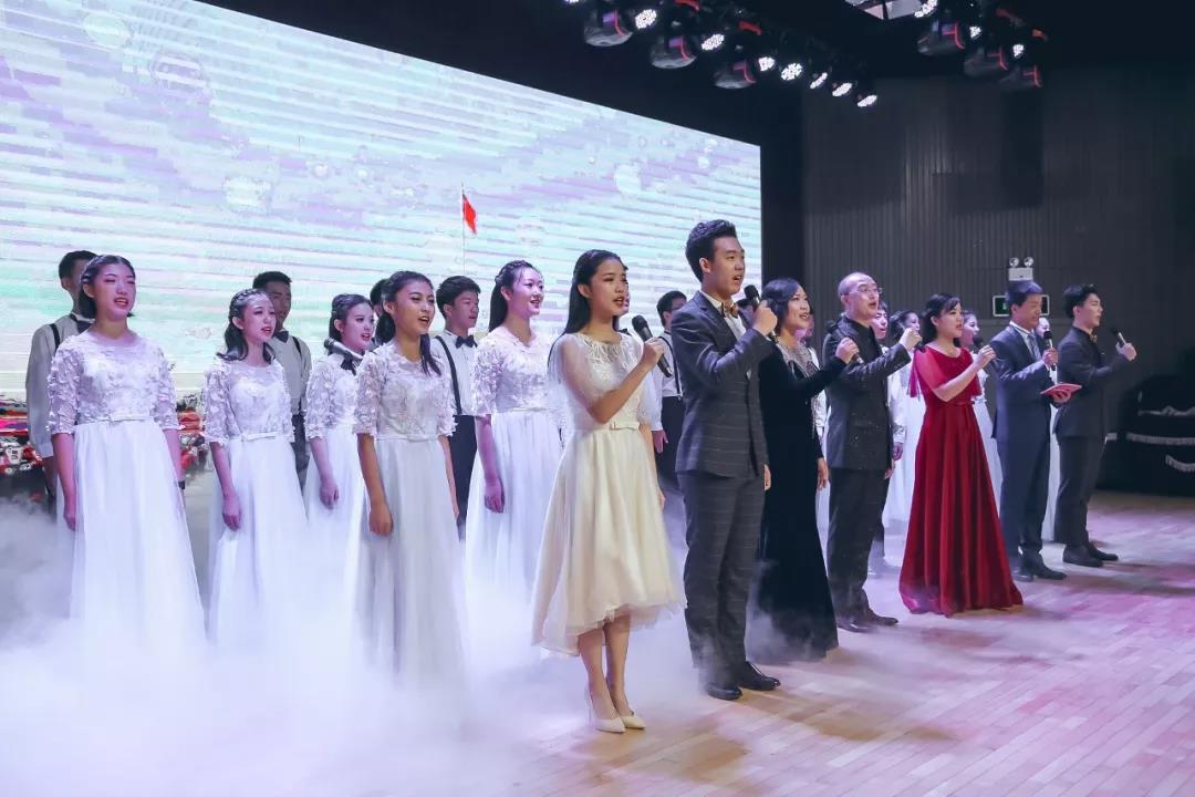 老胡开讲！建业外国语中学20年校庆活动别开生面