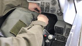 女飞行员如何在空中上厕所？美国又出黑科技，解手还能这么玩