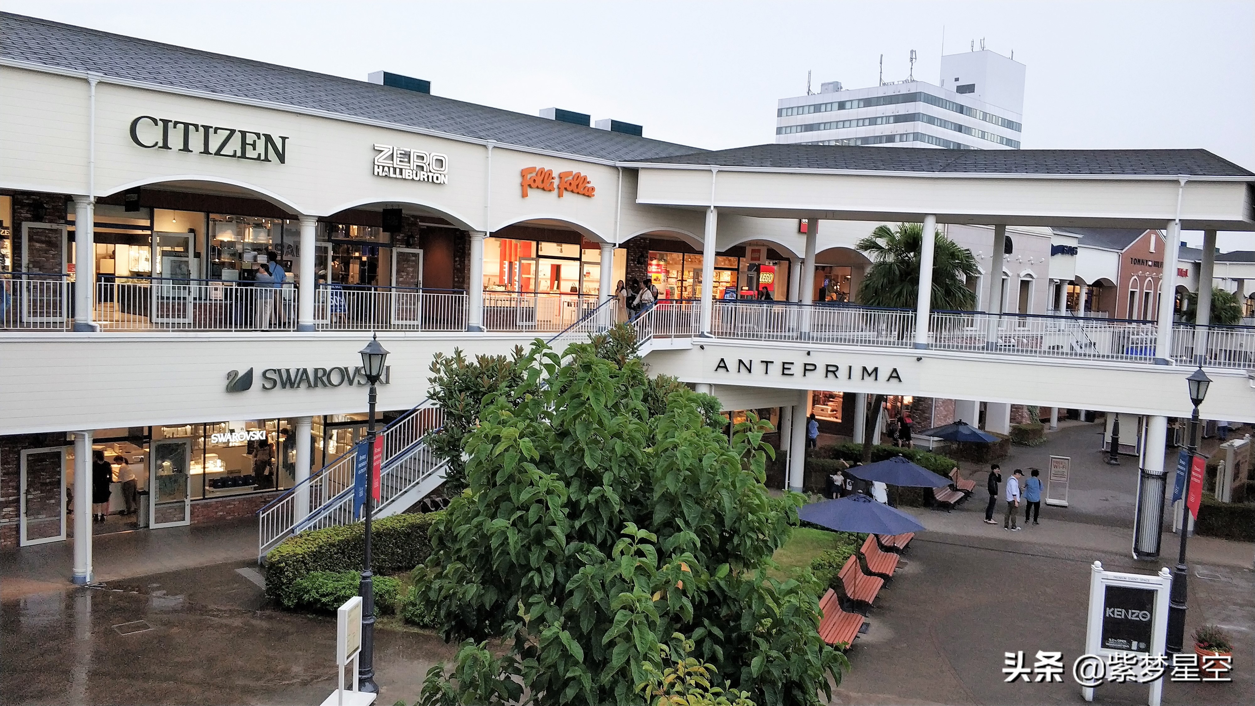 「秋游日本」雨中的关西奥特莱斯