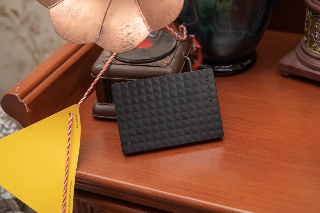 希捷新睿翼评测16tb,希捷睿翼移动硬盘是高端还是低端