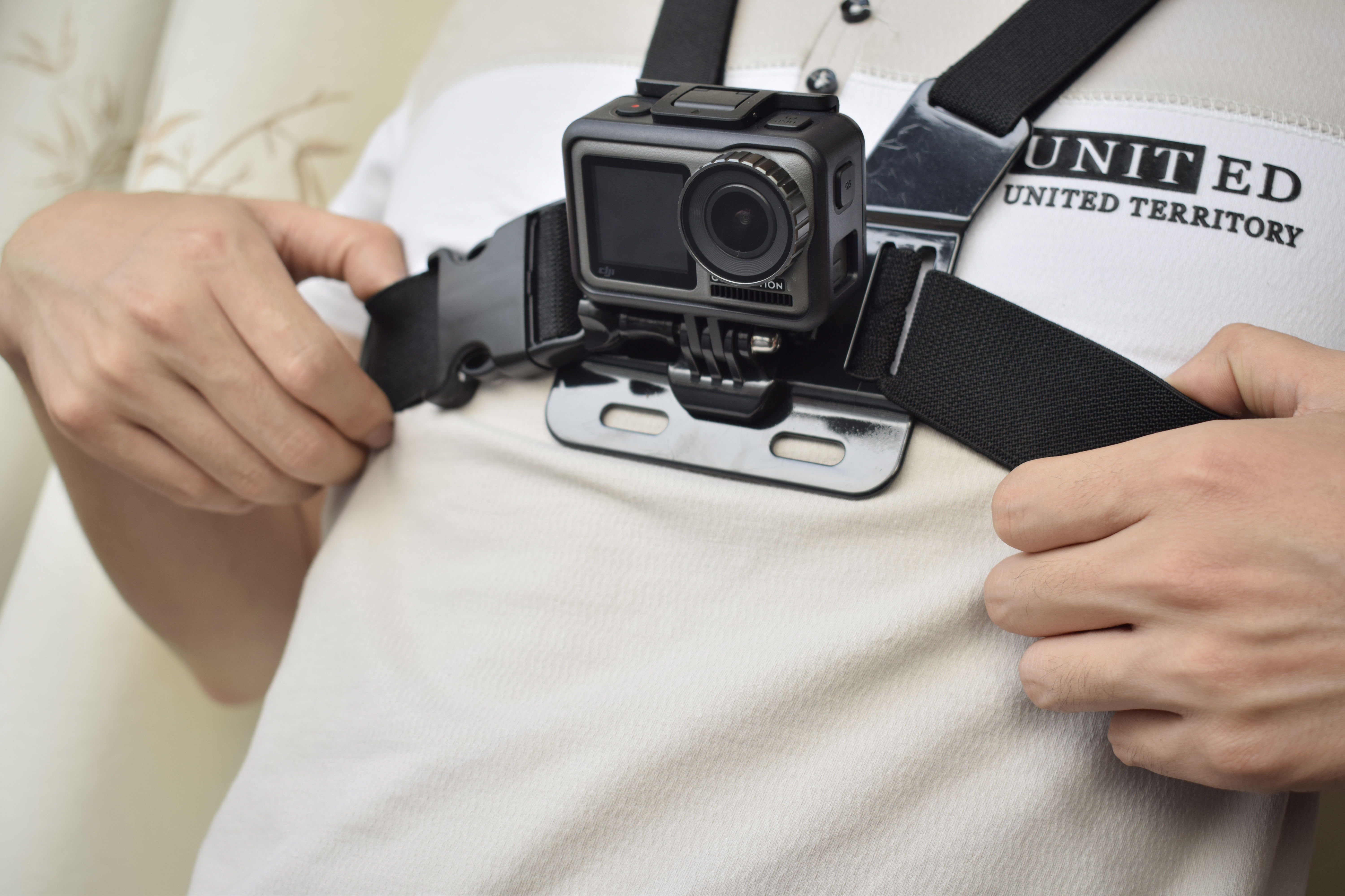 大疆OSMOACTION评测:性价比出众的Vlog新宠,对标GoPro毫不遮掩