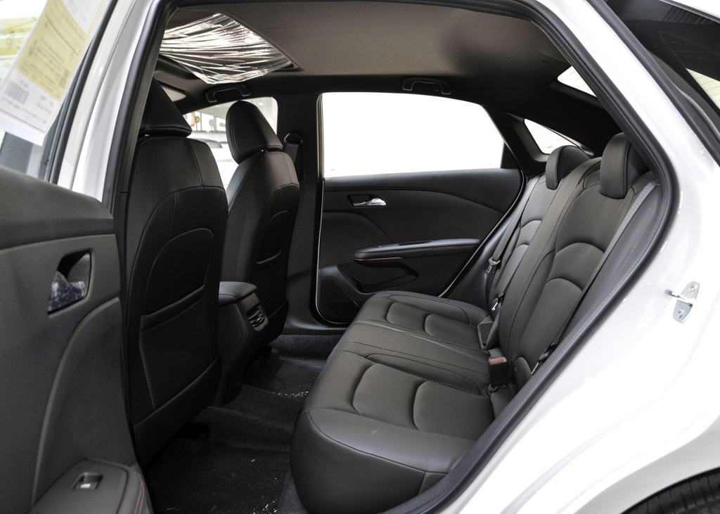 新款雪佛兰科鲁泽真实车主感受,雪佛兰科鲁泽2024款功能全面介绍