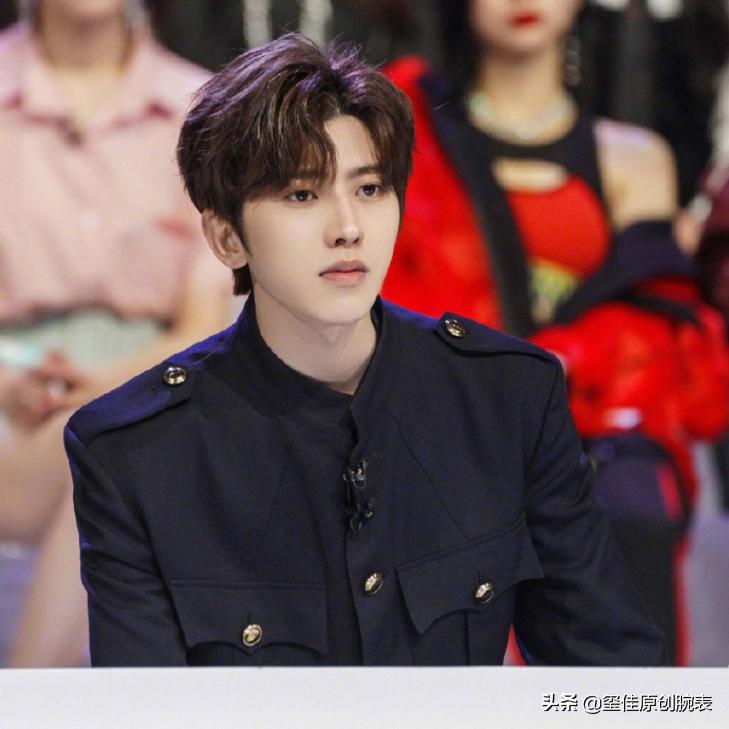 曾经被全网黑的蔡徐坤，凭什么现在又圈粉无数？