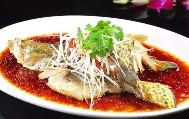 清蒸鱼有点腥再怎么回锅,清蒸鱼到底腌不腌