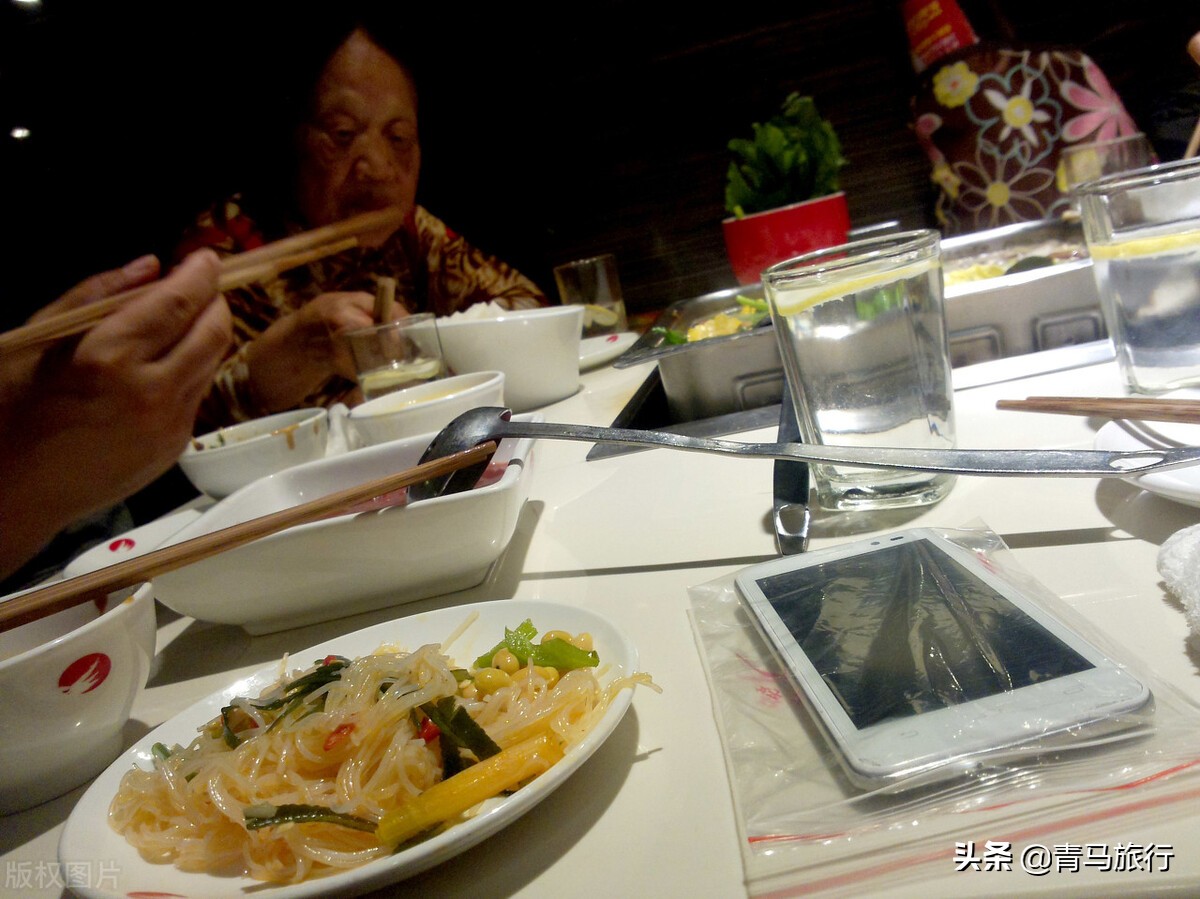 海底捞为什么关闭500家门店,海底捞宣布关停300家门店但不裁员