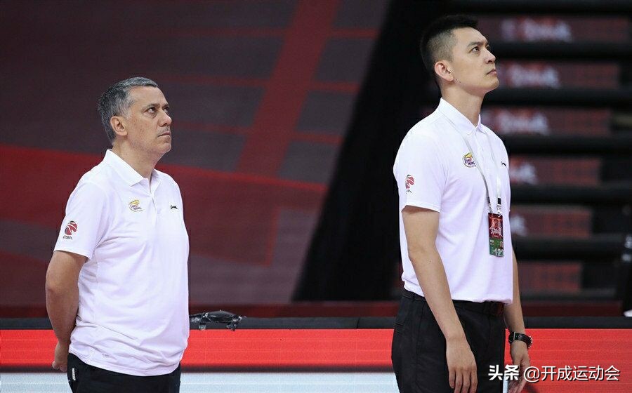 赵继伟郭艾伦赵岩昊韩德君,易建联郭艾伦赵继伟丁彦雨航