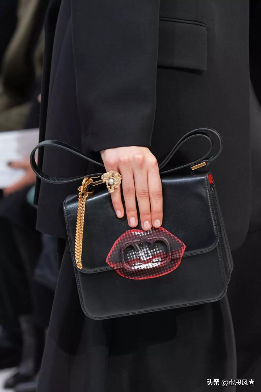 celine和lv香奈儿是一个档次吗,celine包包lv同款