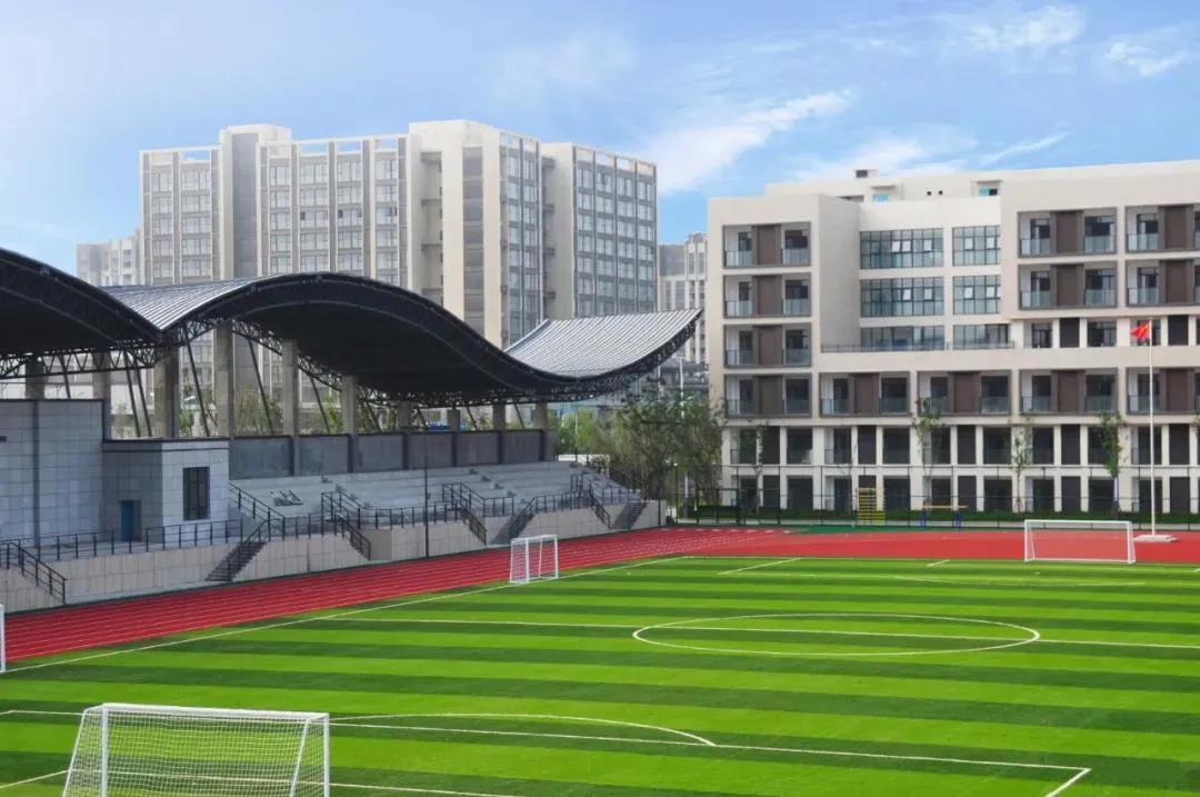 河南超级牛校,创造郑州的升学“奇迹”,学区上车深度分析