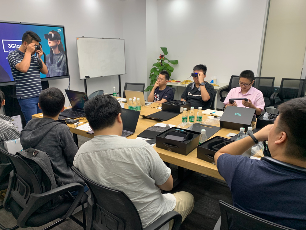 魅非头戴式3d智能vr眼镜体验感受,新品vr3d眼镜有什么用