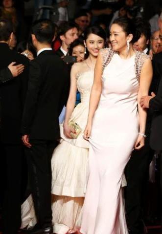 张艺谋都捧不红的人,为啥张艺谋捧章子怡