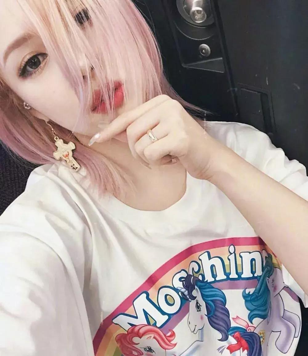 网红脸早已过时高级脸才是王道,清冷气质网红脸