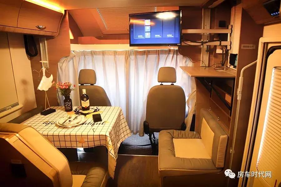 旌航依维柯欧胜c型自动挡房车,旌航最美观又适用的小额头房车