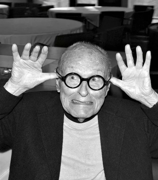 白嫖教父的建筑圈洗白实录