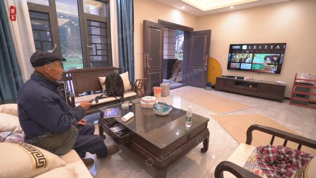 回潮天气怎么预防地板湿,墙角受潮发霉长蘑菇怎么处理