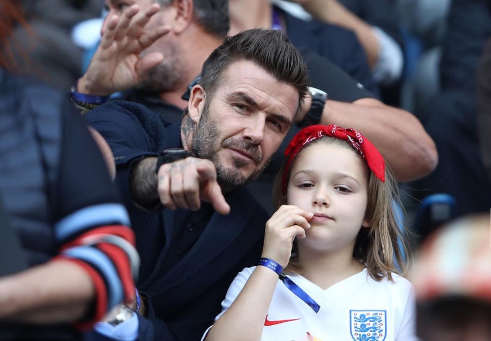 贝克汉姆小七亲吻,贝克汉姆与小七亲吻