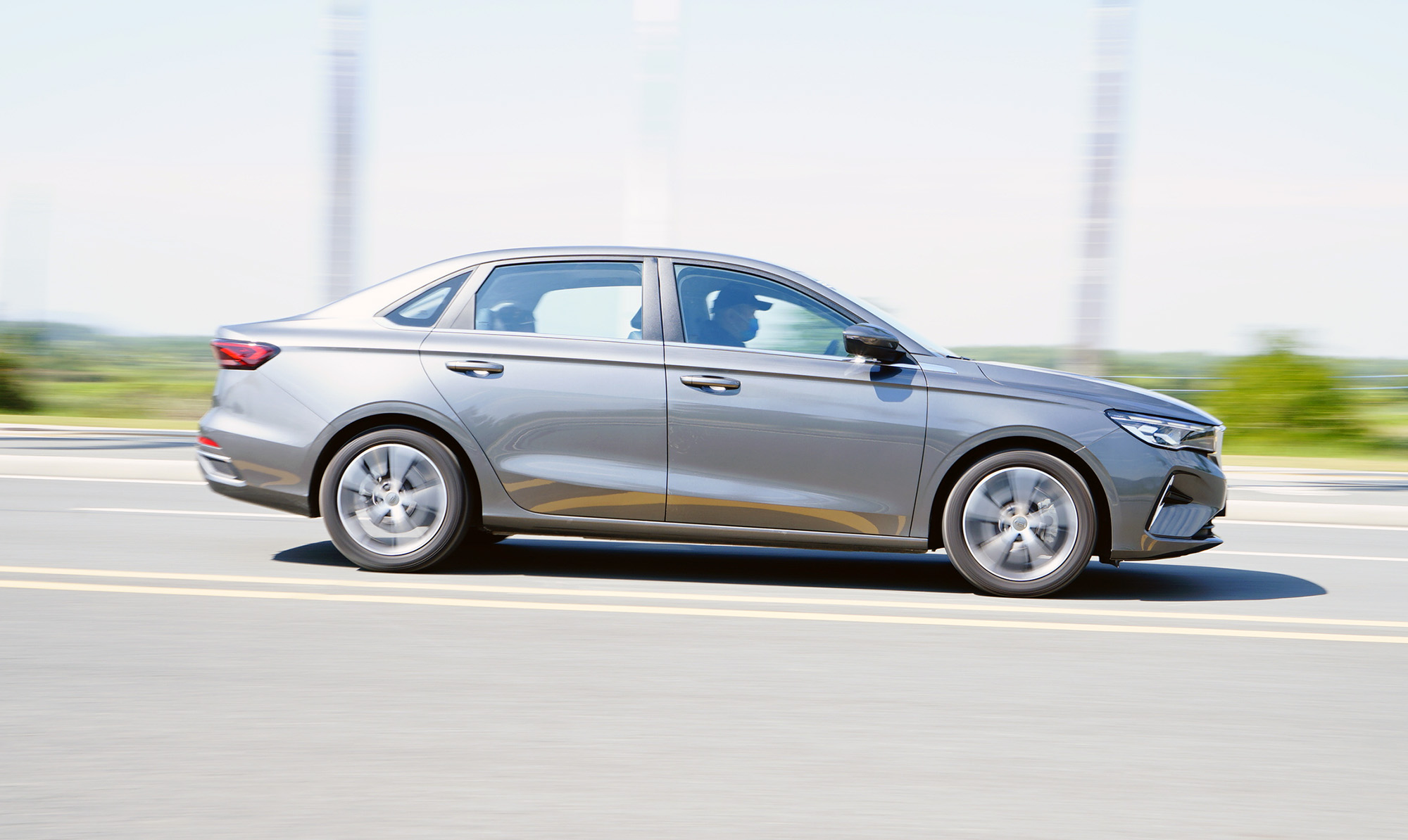 帝豪第四代冠军版豪华型驾驶体验,外观时尚舒适动力好的车