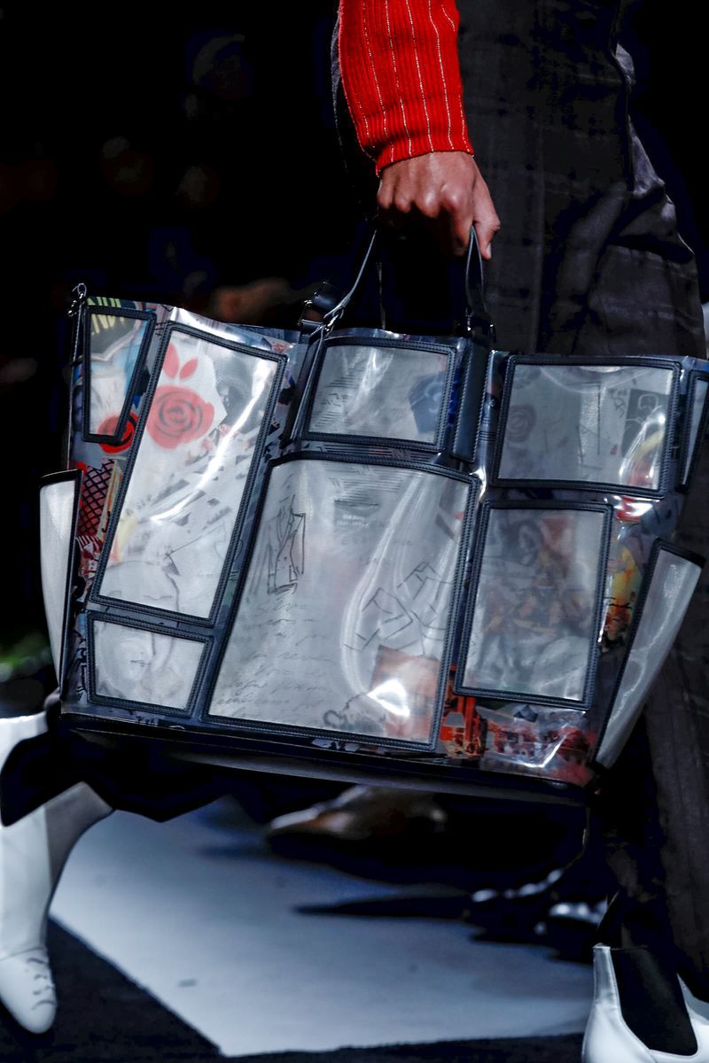 米兰时装周fendi2022春夏系列,米兰时装周2019秋冬fendi价钱