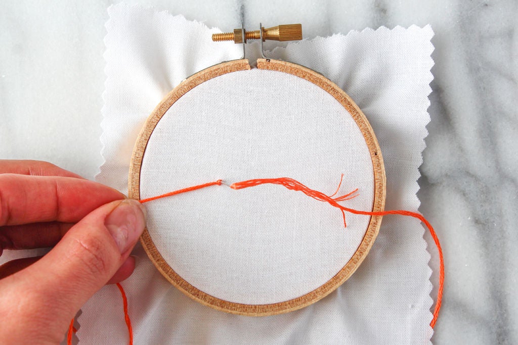 手把手教你手工刺绣最常规的方法,刺绣教程十种初学者必学手工刺绣