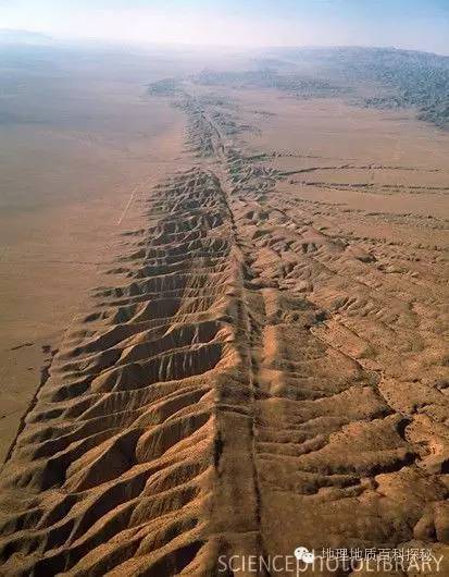 鬼斧神工地质遗珍视频,鬼斧神工的地质
