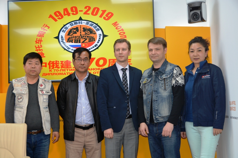 八千里路云和月,八千里路云和月出发