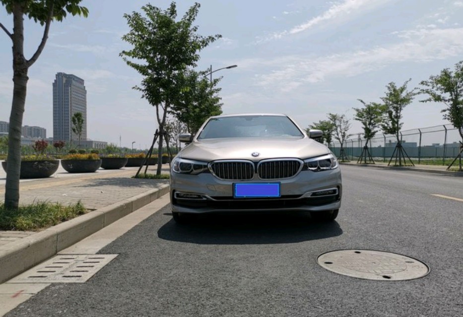 最新款的宝马525值得买吗,宝马525li入门级值得入手吗