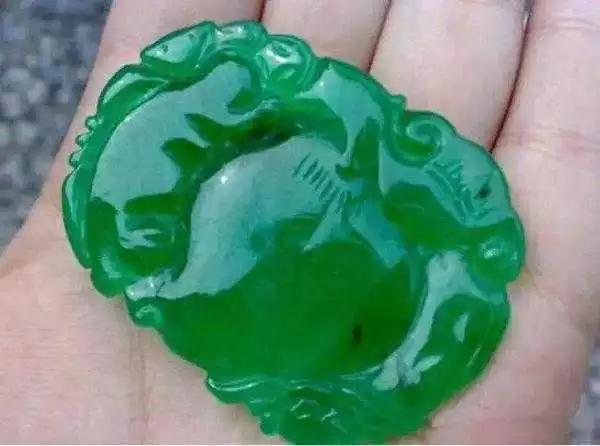 翡翠造假一般都有哪些常见手段,翡翠十大造假手段