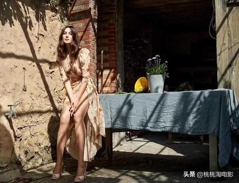 组图：魅力依旧！“西西里女神”莫妮卡·贝鲁奇杂志大片