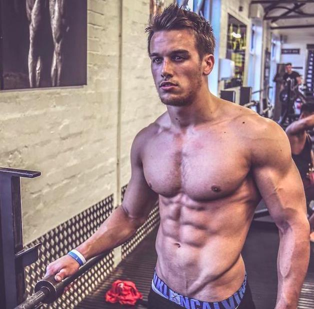 健身皮筋练肌肉,一根橡皮筋健身