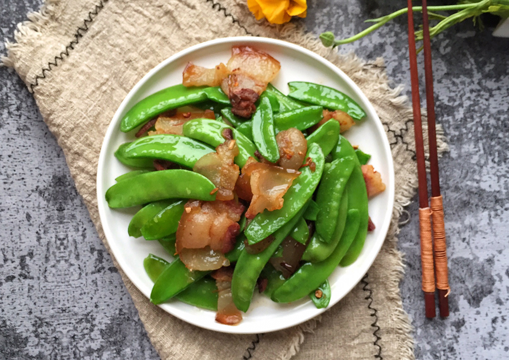 炒腊肉好吃的做法,炒腊肉好吃的方法