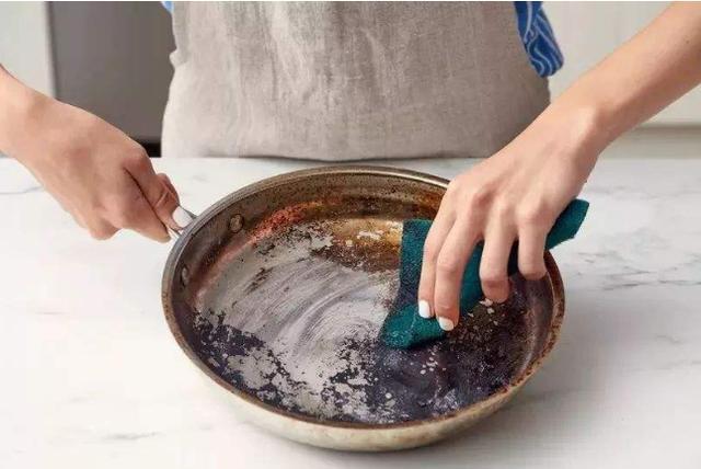 家里的铁锅老是生锈怎么办,家里铁锅老是生锈怎么办