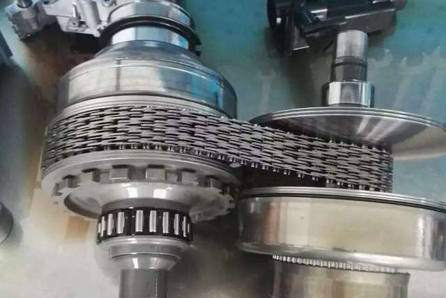 日产奇骏cvt可以猛踩油门吗,开cvt的车是不是要慢慢踩油门