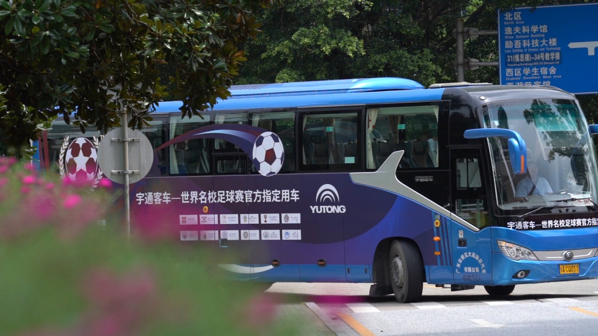 足球世界名校赛,世界名校足球赛足球宝贝