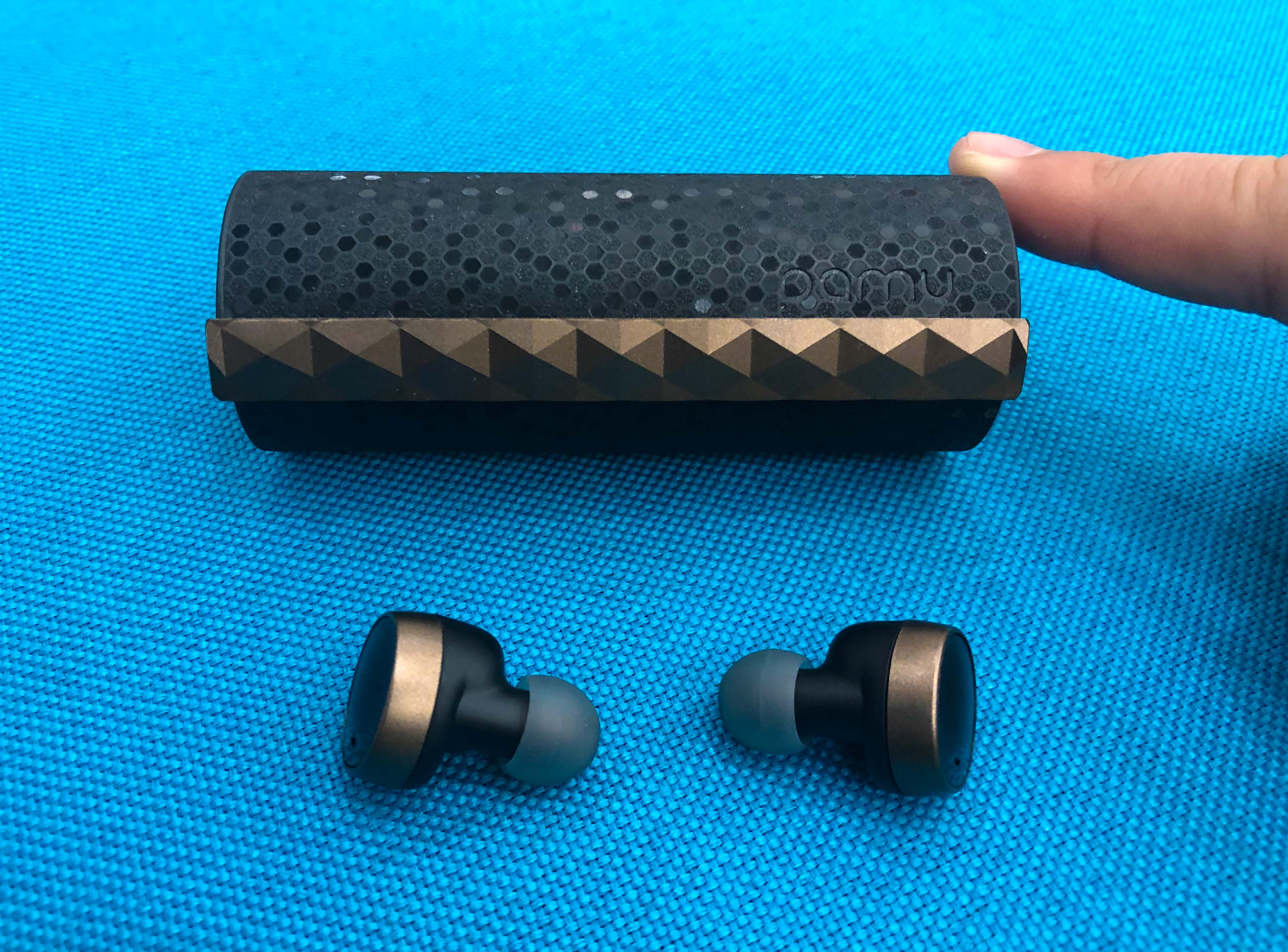 一键连接耳机,一键连接全网运动蓝牙耳机