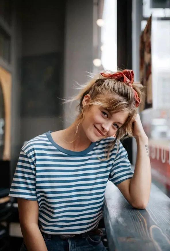 儿童蝴蝶结丝巾编发教程简单好看,丝巾怎么打蝴蝶结最简单的方法