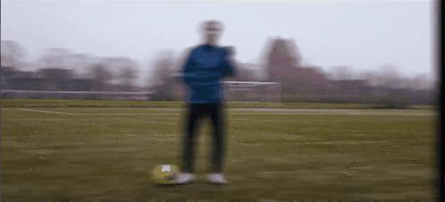 足球十大技巧秀,足球明星一对一过人