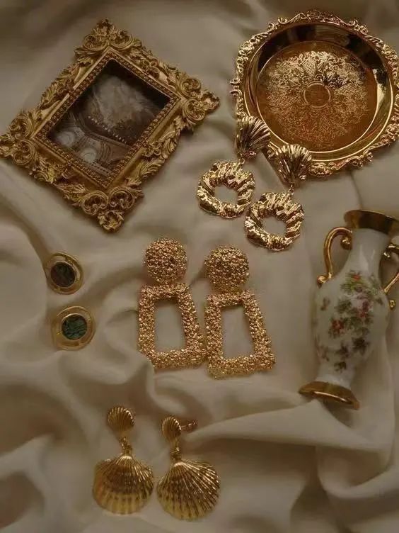 钟楚曦耳环高清图片,钟楚曦耳饰特辑