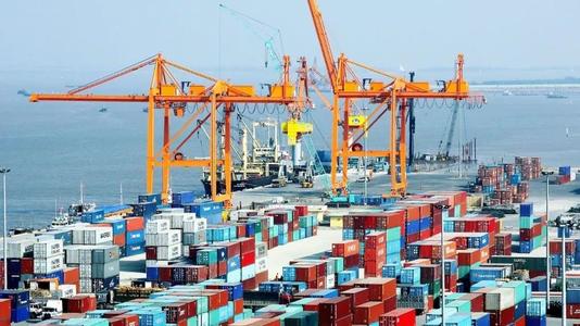 沙特大幅下调油价对油价的影响,油价暴跌中国为什么不跌