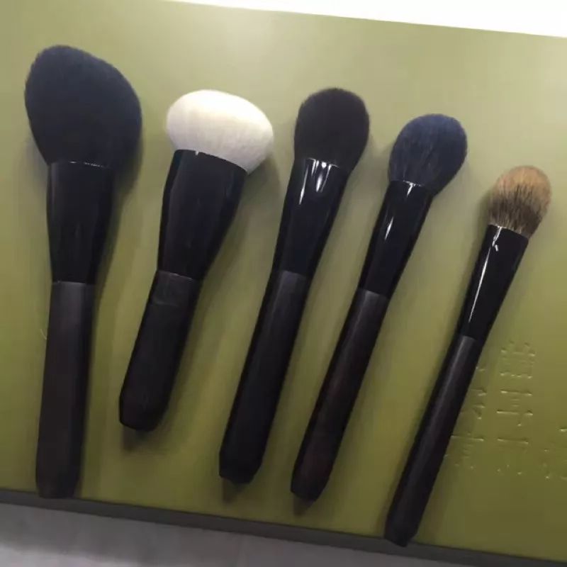 新手化妆买一套刷子,化妆刷推荐初学者化妆刷
