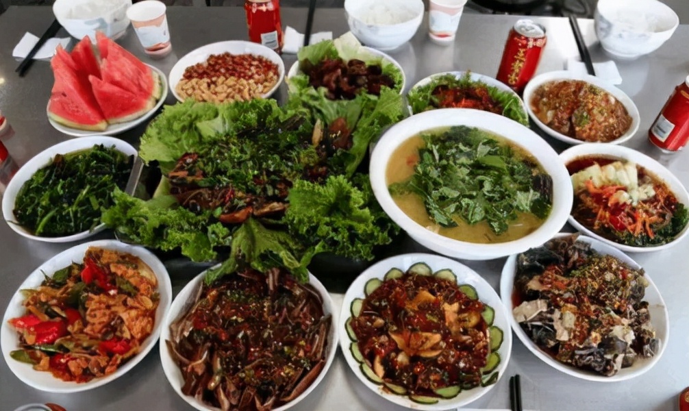 韩部队伙食对比,韩日看中国军队伙食