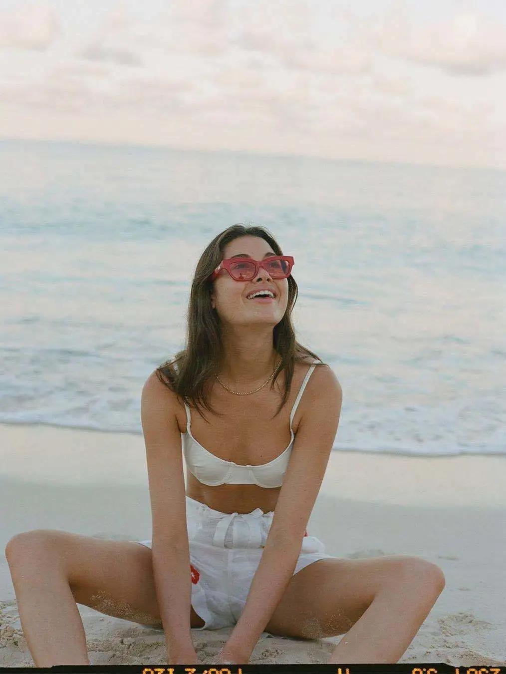 墨镜一戴谁都不爱时尚墨镜,推荐一款适合秋冬戴的墨镜