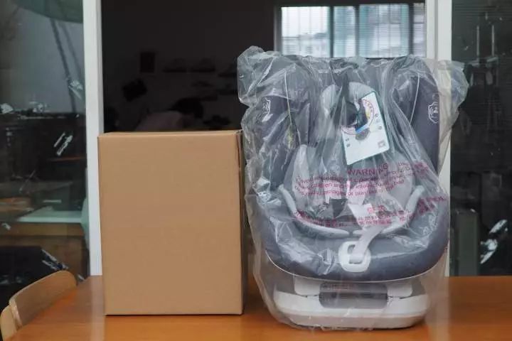 婴儿多大可以使用半躺安全座椅,安全座椅0-12岁可坐可躺测评