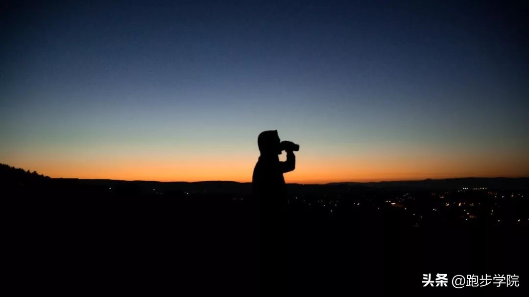 腰椎间盘突出跑步好还是跳绳好,腰椎间盘4-5节突出可以跑步吗