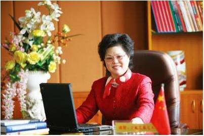 煌上煌董事长徐桂芬简历,煌上煌老板徐桂芬现在还在吗